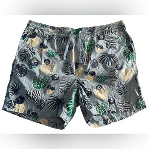 Jack & Jones Tropical Leaf Print shorts
